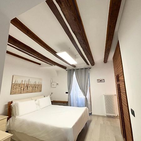 Appartamento La Casa Di Ale Côme Esterno foto